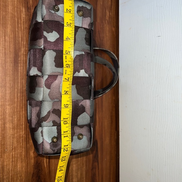 Harveys Seatbelt Cami tote bag - Picture 8 of 9